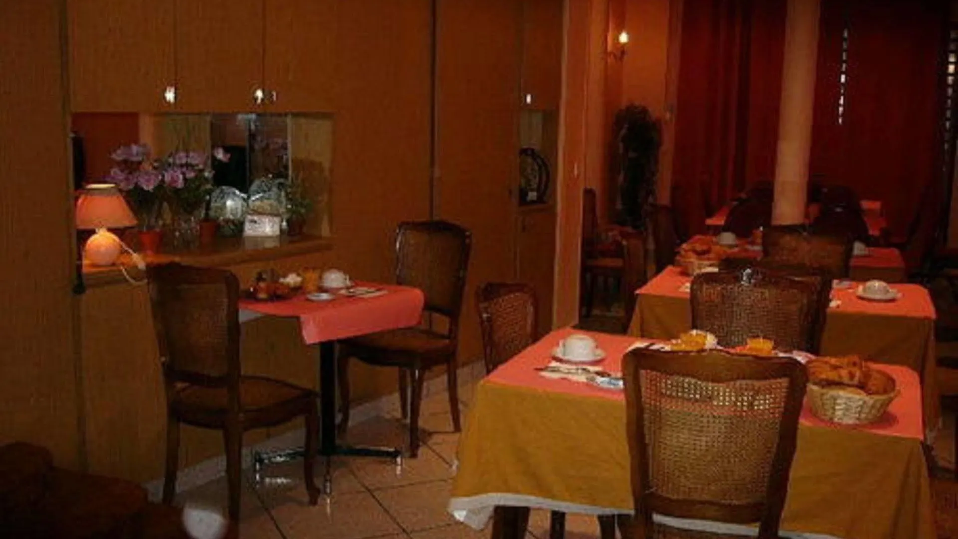 Grand Hotel Voltaire Paris 2*,